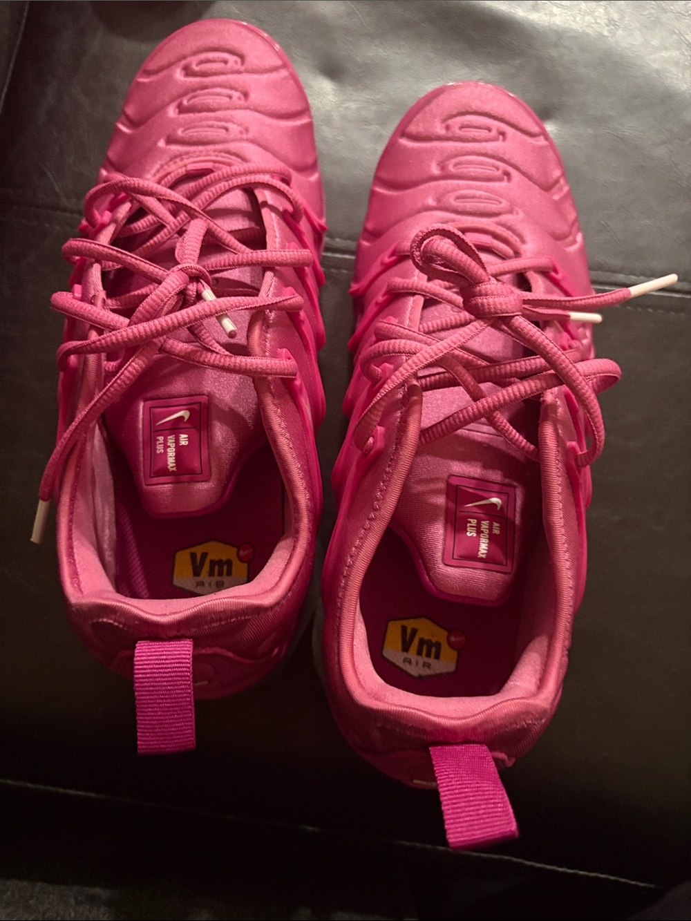 Nike Women's Bright Pink VM Air Running Sneakers
